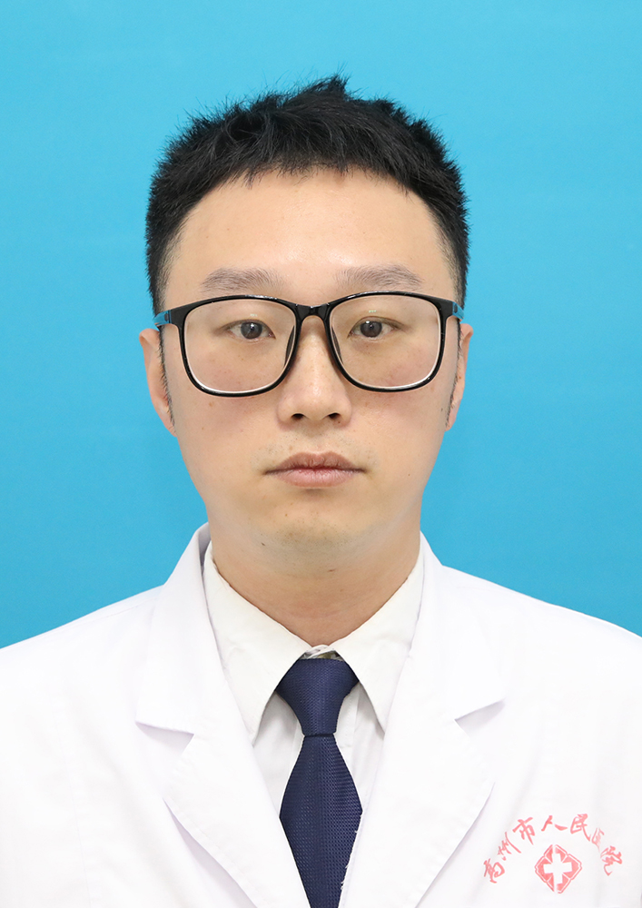 泌尿外科一區(qū) 邱峻輝 副主任醫(yī)師1000.jpg